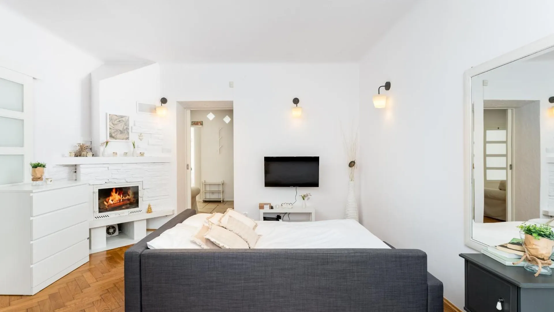 Vistula River Spacious Apartment Krakow