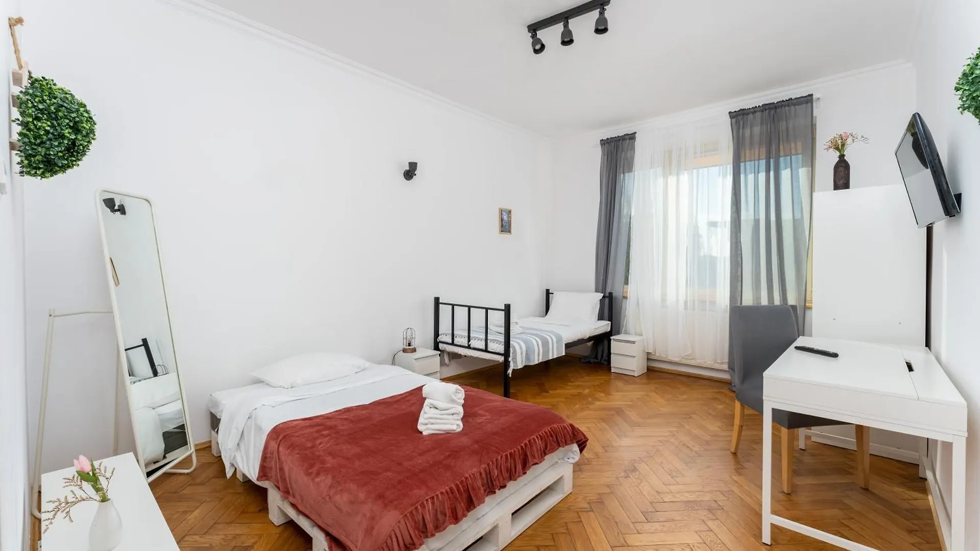 Vistula River Spacious Apartment Krakow Poland
