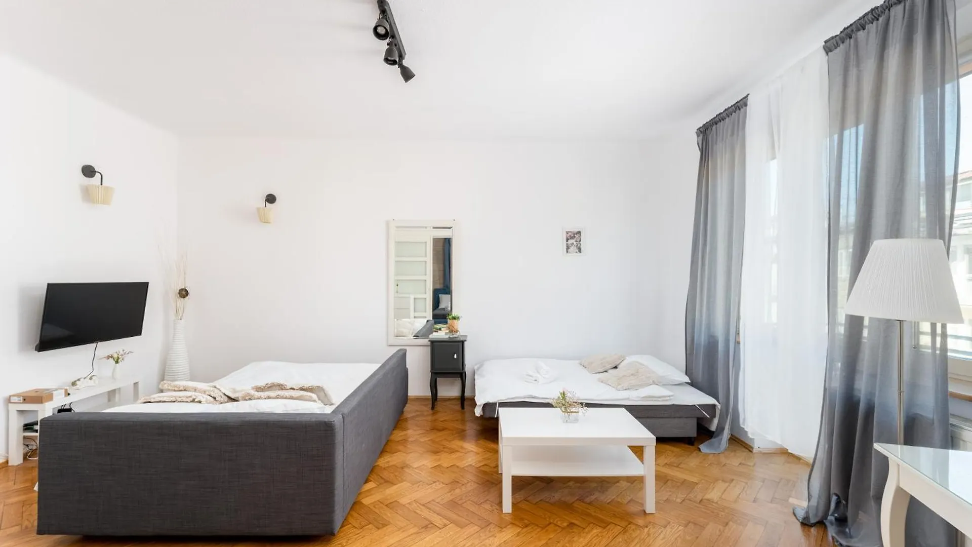 Vistula River Spacious Apartment Krakow 0*,  Poland