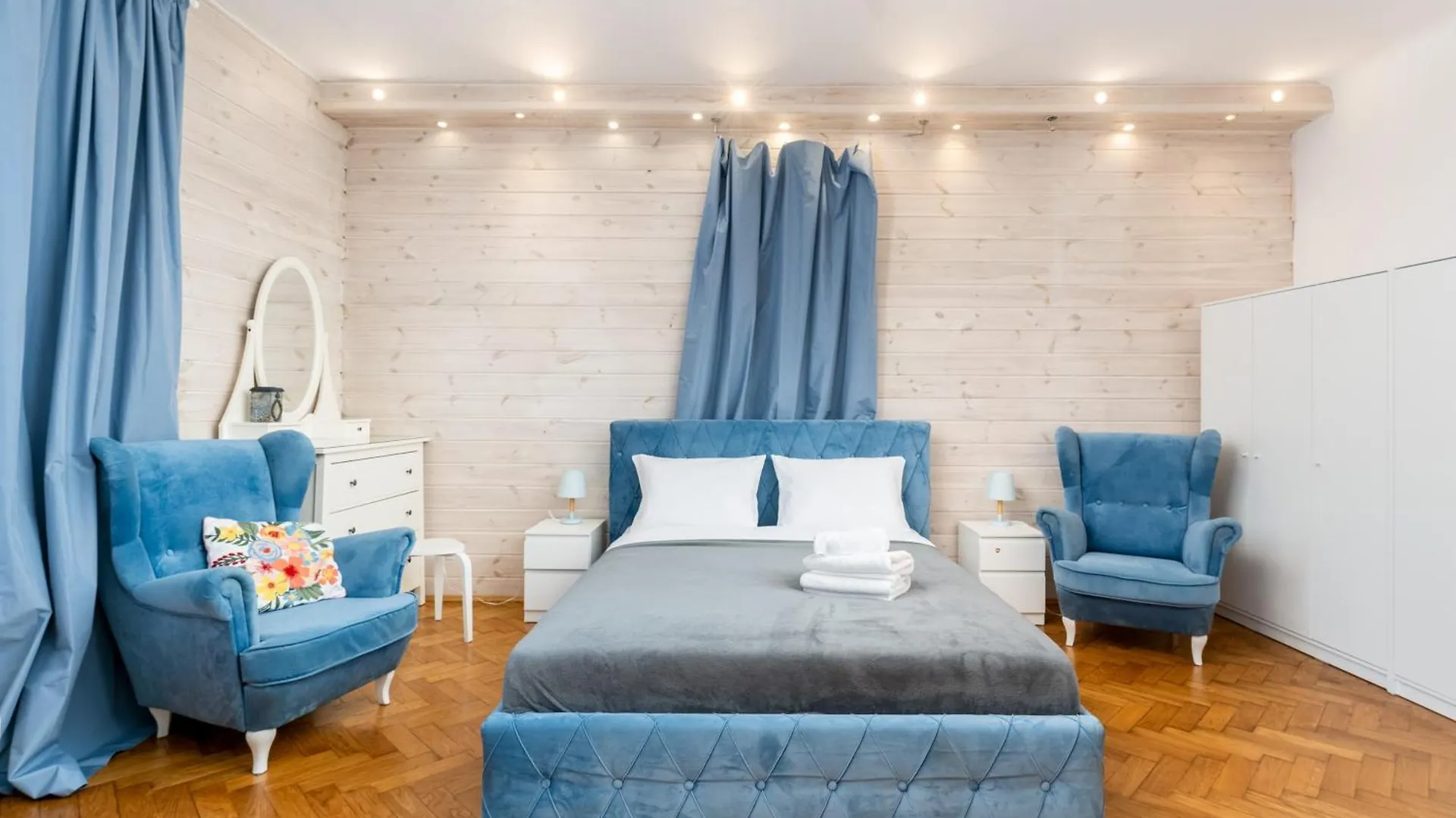 Vistula River Spacious Apartment Krakow